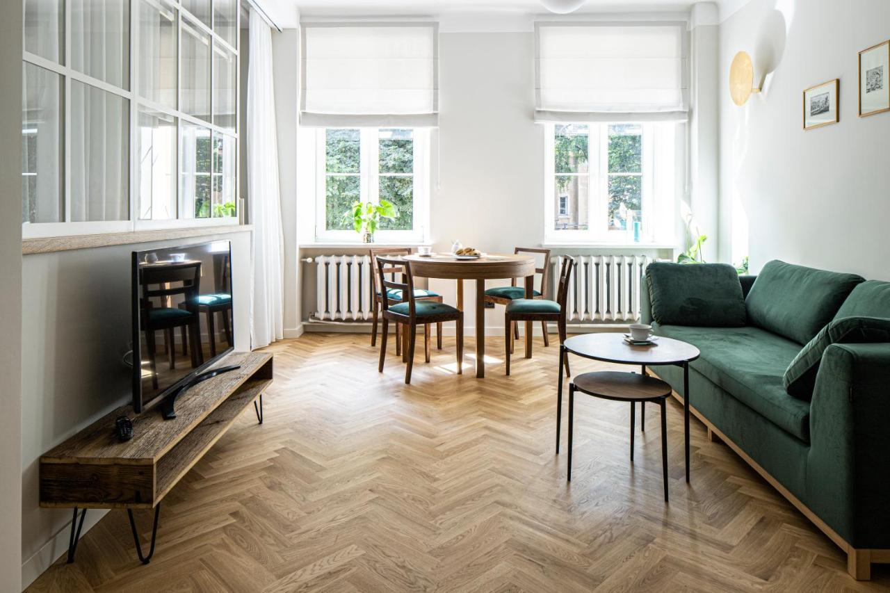 Heritage * Warschau
